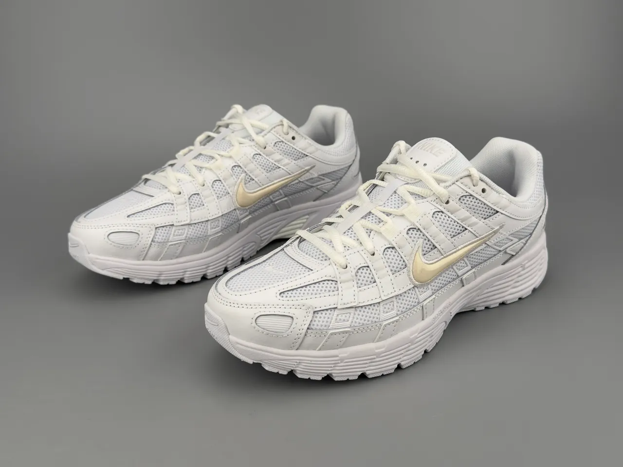 Nike White Beige Layered Synthetic Cage Breathable Mesh Panels Lifestyle Sneakers 9