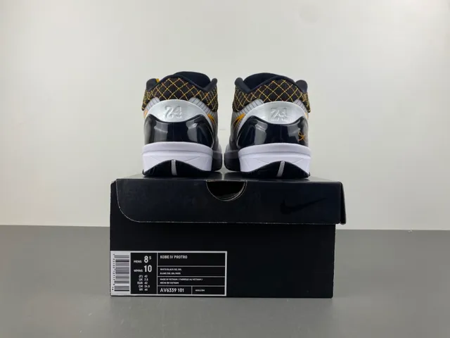 Nike White Black High-Top Ribbed Synthetic Overlay Basketball Shoes 18