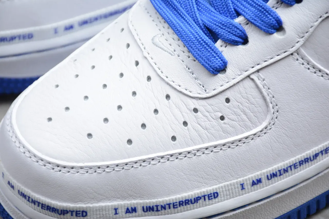 Nike White Blue Low-Top Leather Upper Lifestyle Sneakers 7