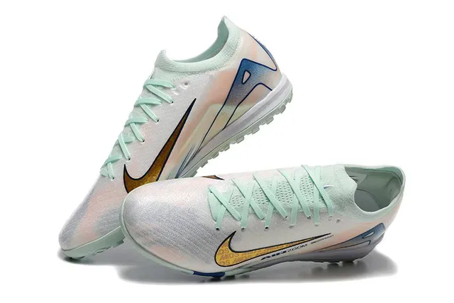 Nike White Blue Low-Top Synthetic Upper Iridescent Gradient Overlay Sneakers 3