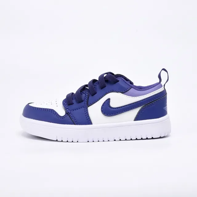 Nike White Low-Top Lace-Up Lifestyle Sneakers 4