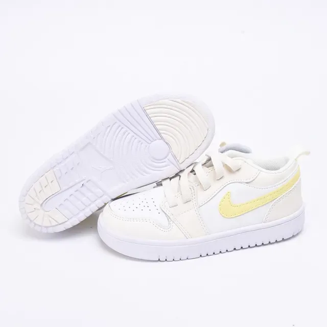 Nike White Low-Top Lace-Up Lifestyle Sneakers 21