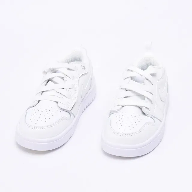 Nike White Low-Top Lace-Up Lifestyle Sneakers 23