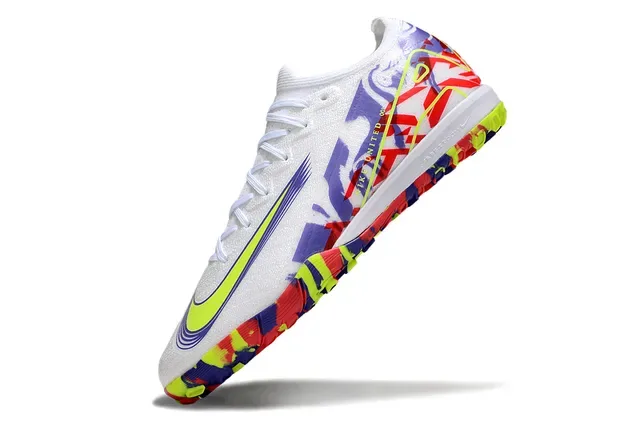 Nike White Multicolor Low-Cut Knit Upper Turf Soccer Shoes 3
