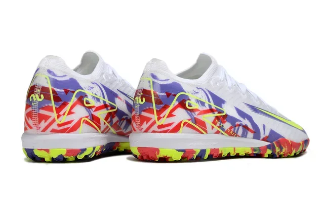 Nike White Multicolor Low-Cut Knit Upper Turf Soccer Shoes 5