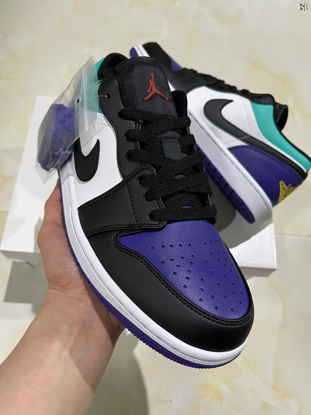 Nike White Purple Low-Top Basketball Silhouette Multi-Panel Leather Construction Lifestyle Sneakers 2