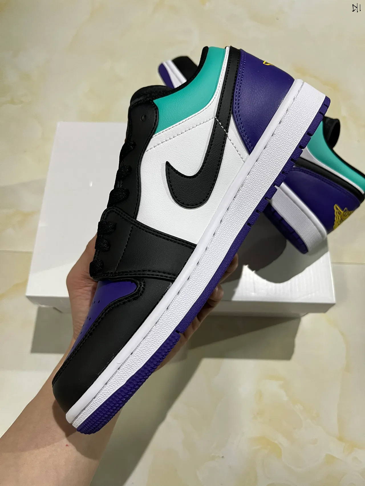 Nike White Purple Low-Top Basketball Silhouette Multi-Panel Leather Construction Lifestyle Sneakers 5