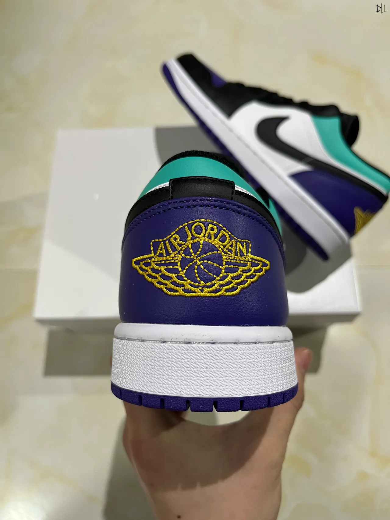 Nike White Purple Low-Top Basketball Silhouette Multi-Panel Leather Construction Lifestyle Sneakers 8