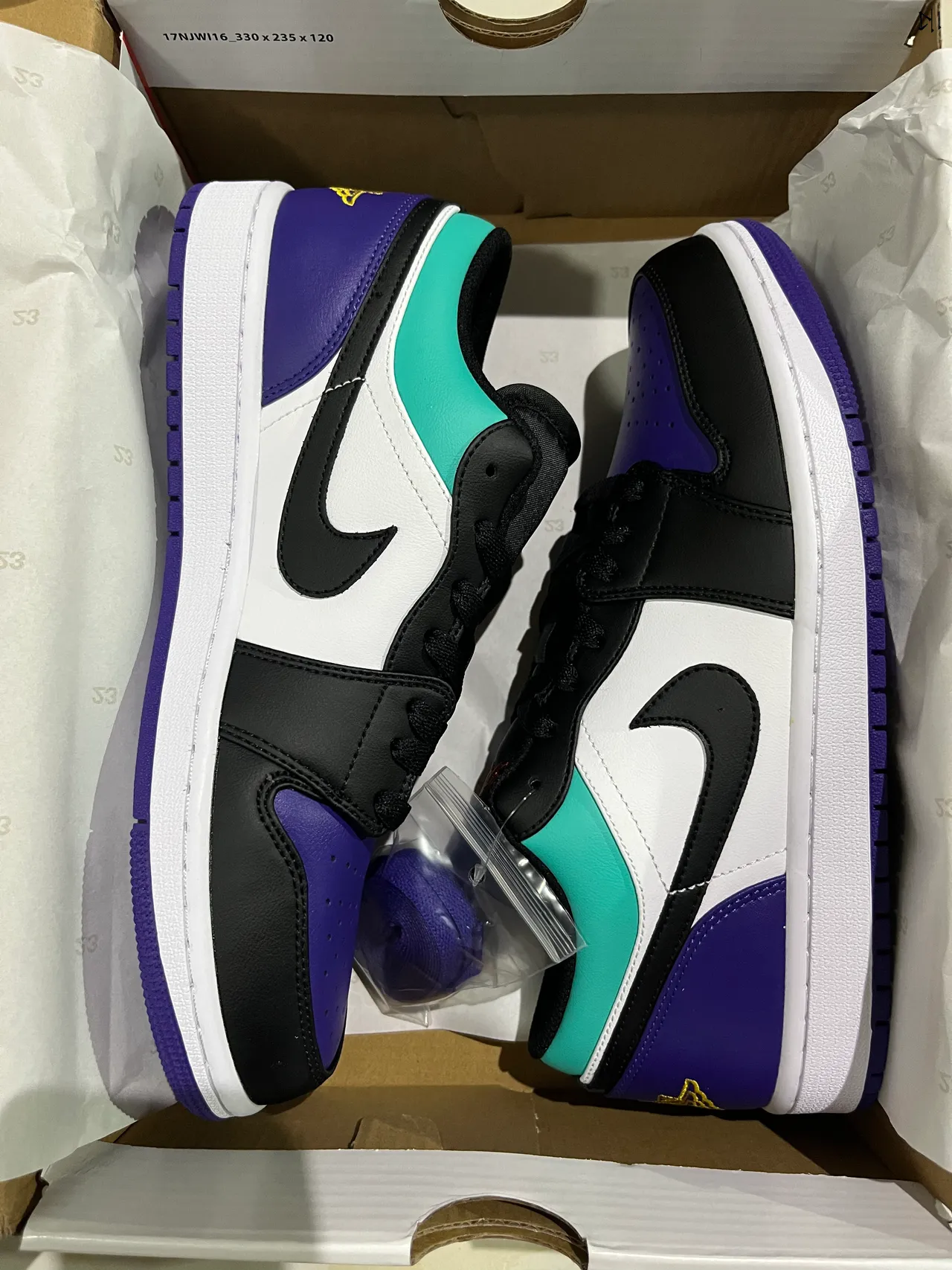 Nike White Purple Low-Top Basketball Silhouette Multi-Panel Leather Construction Lifestyle Sneakers 9