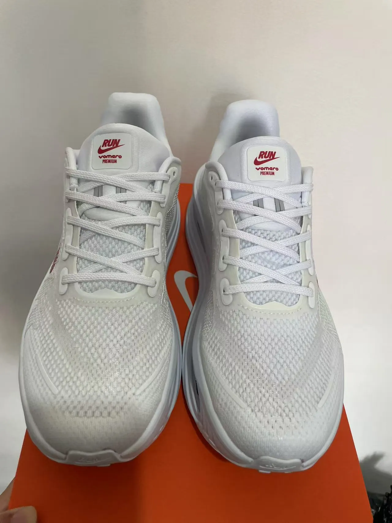 Nike White Red Engineered Mesh Upper Dual Visible Air Zoom Units Running Shoes 3