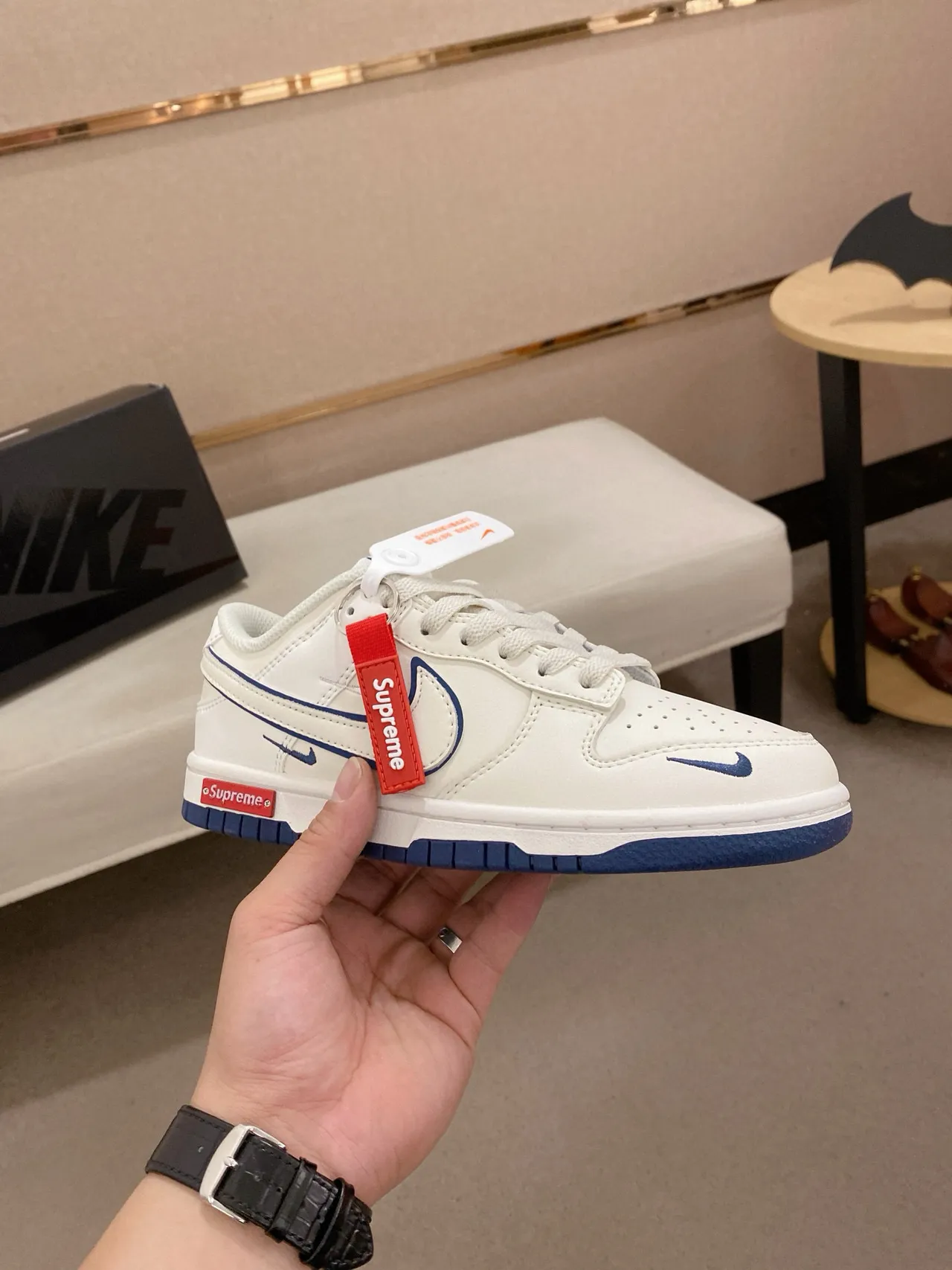 Nike x Supreme SB Dunk Low Blanc Bleu Chaussures de Skateboard 4