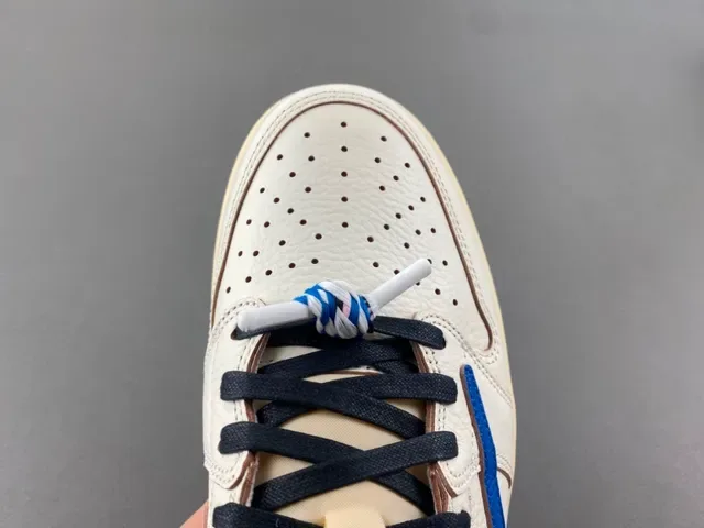 Nike x Travis Scott Air Jordan 1 Low Cactus Jack Lifestyle Sneakers 4