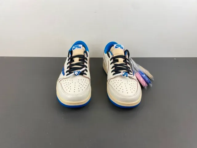 Nike x Travis Scott Air Jordan 1 Low Cactus Jack Lifestyle Sneakers 11