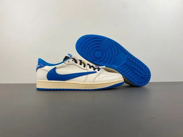 Nike x Travis Scott Air Jordan 1 Low Cactus Jack Lifestyle Sneakers 12