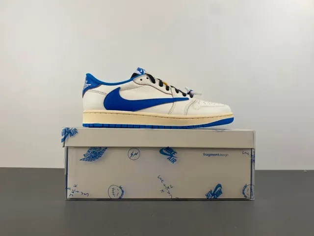 Nike x Travis Scott Air Jordan 1 Low Cactus Jack Lifestyle Sneakers 15