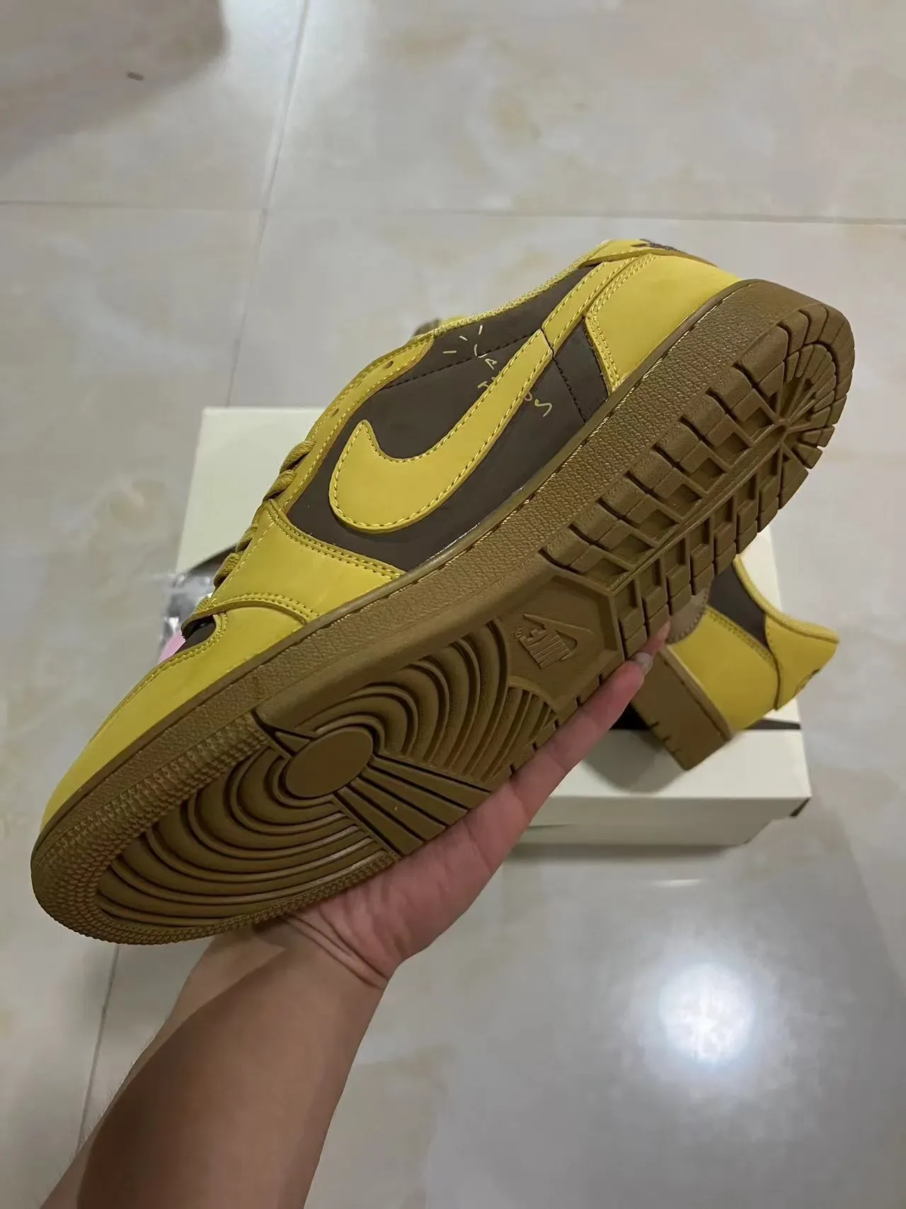 Nike Yellow Brown Low-Top Cupsole Sneakers 6