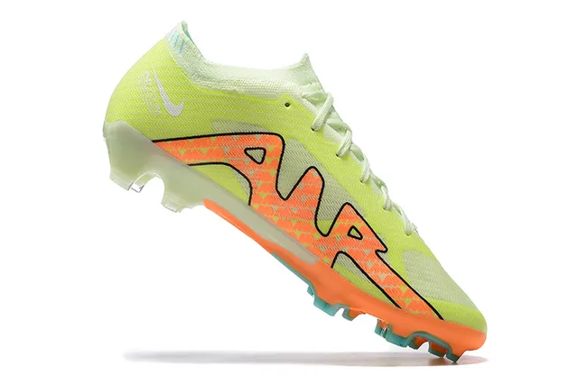 Nike Jaune Orange Chaussures de football à empeigne tricotée, lacets asymétriques, sol ferme 3