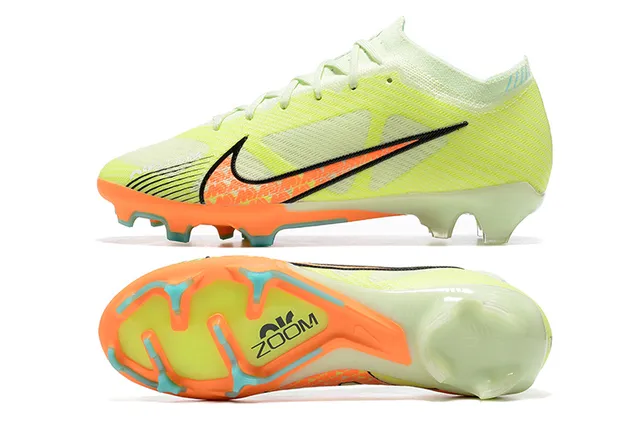 Nike Jaune Orange Chaussures de football à empeigne tricotée, lacets asymétriques, sol ferme 9