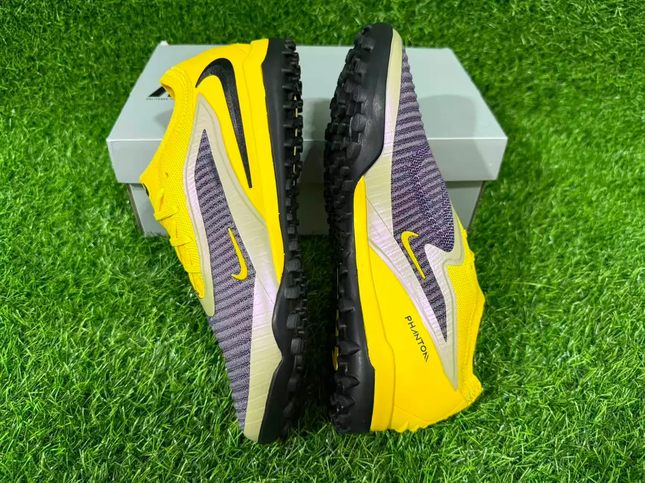 Nike Jaune Violet Bas-Coupé Tricot Supérieur Clous Coniques Turf Chaussures de Football 3