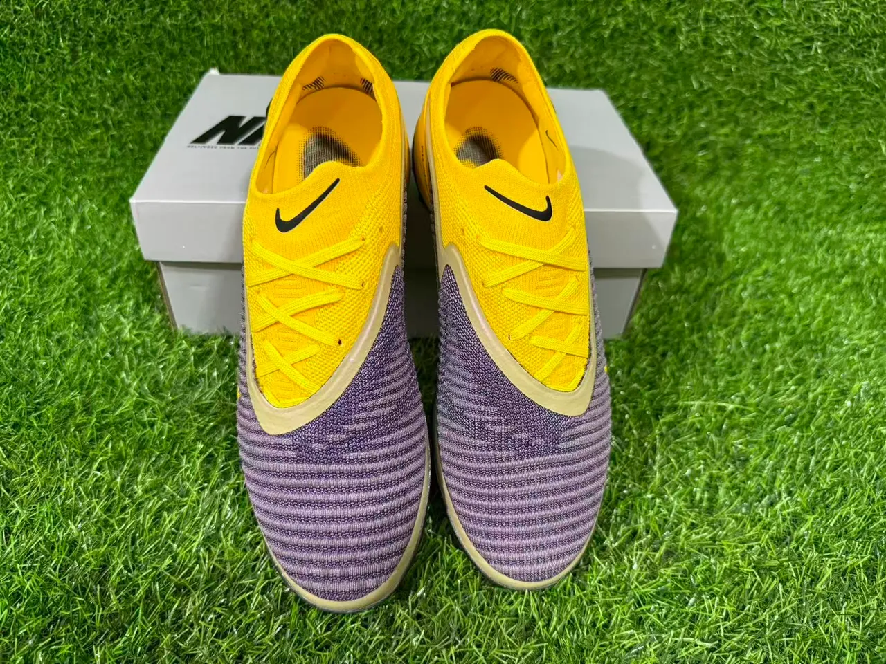 Nike Jaune Violet Bas-Coupé Tricot Supérieur Clous Coniques Turf Chaussures de Football 4