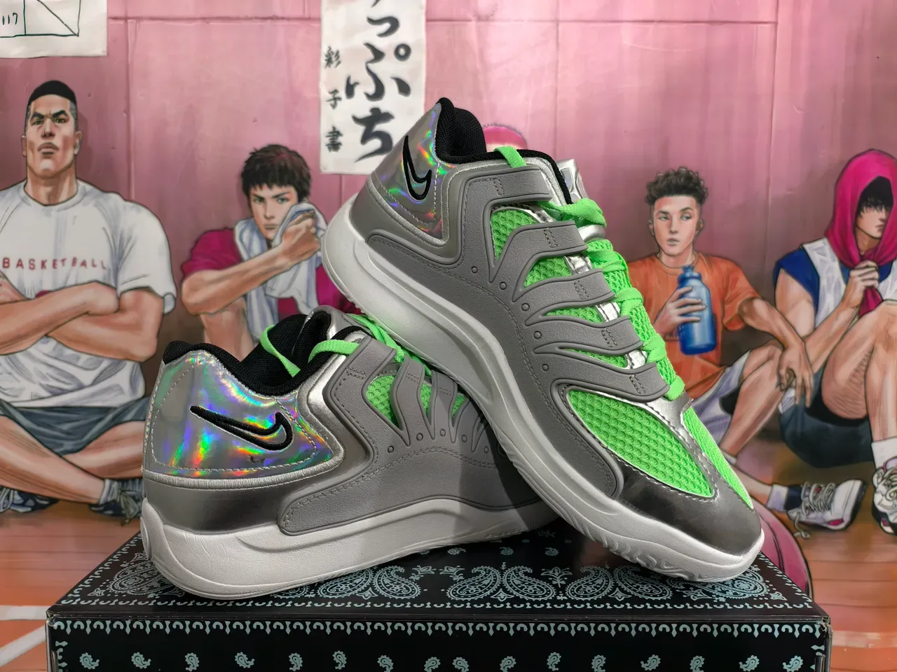 Nike Zoom 2K Gray Green Layered Synthetic Cage Overlays Iridescent Silver Heel Sneakers 5