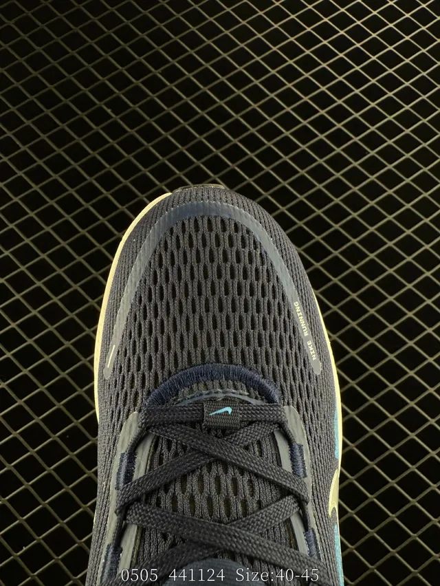 Nike Zoom VOMERO 18 Navy Blue Engineered Mesh Upper Wave-Patterned Midsole Running Shoes 2