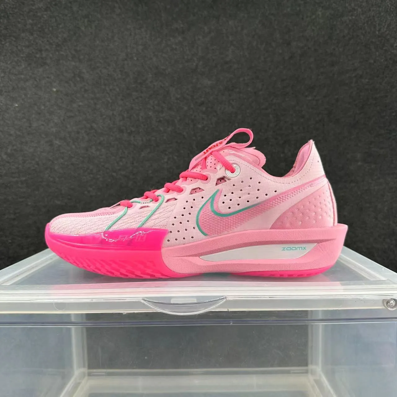 Nike ZoomX rosa turquesa malha perfurada tênis de corrida 2