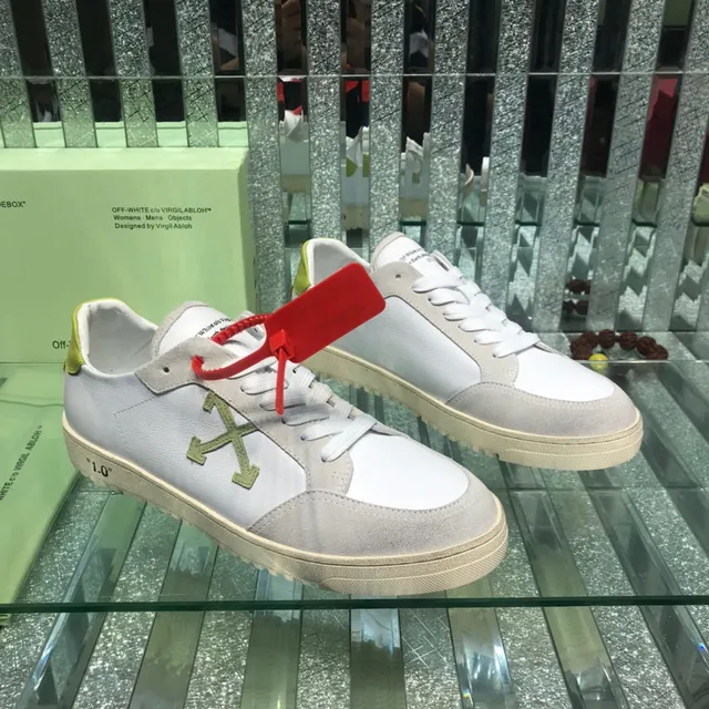 Off-White Arrow Sneakers Lifestyle en Daim et Cuir Low-Top 8