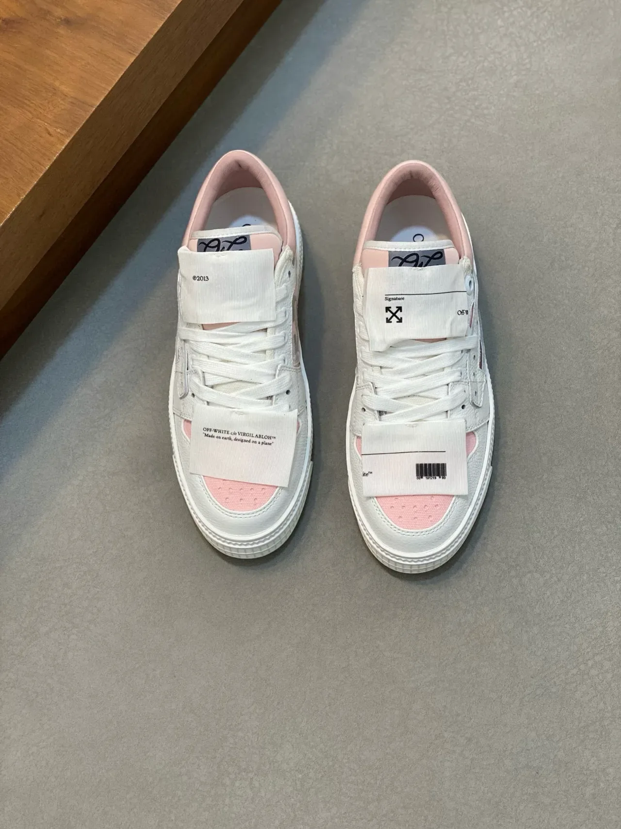Off-White Industrial Strap Low-Top Lifestyle Sneaker 2