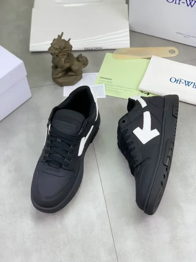 Off-White The Ten Black and White Arrow sneakers lifestyle 5