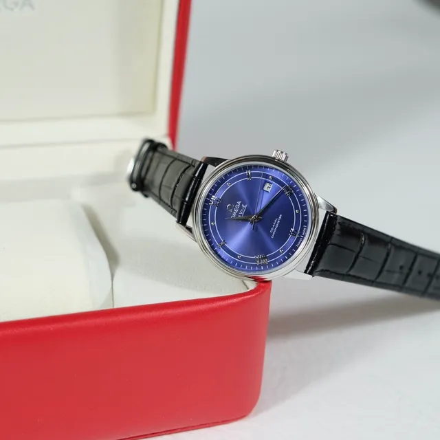 Montre mécanique Omega De Ville cadran bleu sunburst 3
