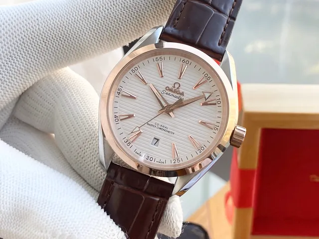 Omega Seamaster Aqua Terra সাদা ডায়াল গোলাপি সোনার বেজেল যান্ত্রিক ঘড়ি 5