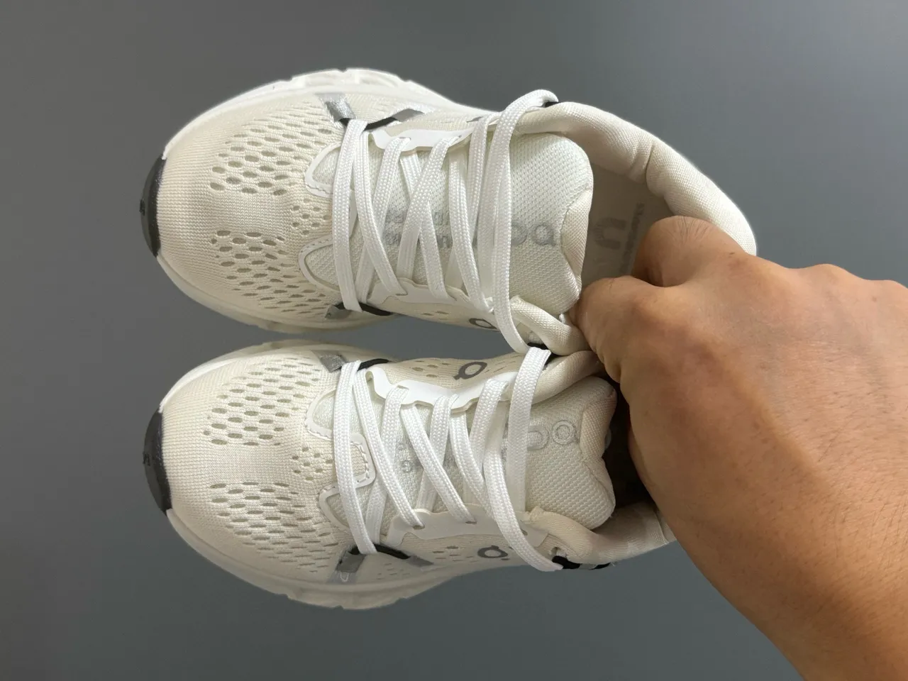 On Beige White Perforated Mesh Upper Open-Cell CloudTec Midsole Running Shoes 11