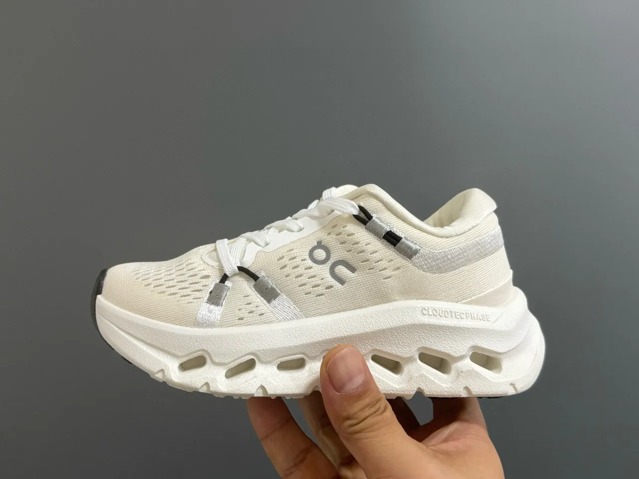 On Beige White Perforated Mesh Upper Open-Cell CloudTec Midsole Running Shoes 12