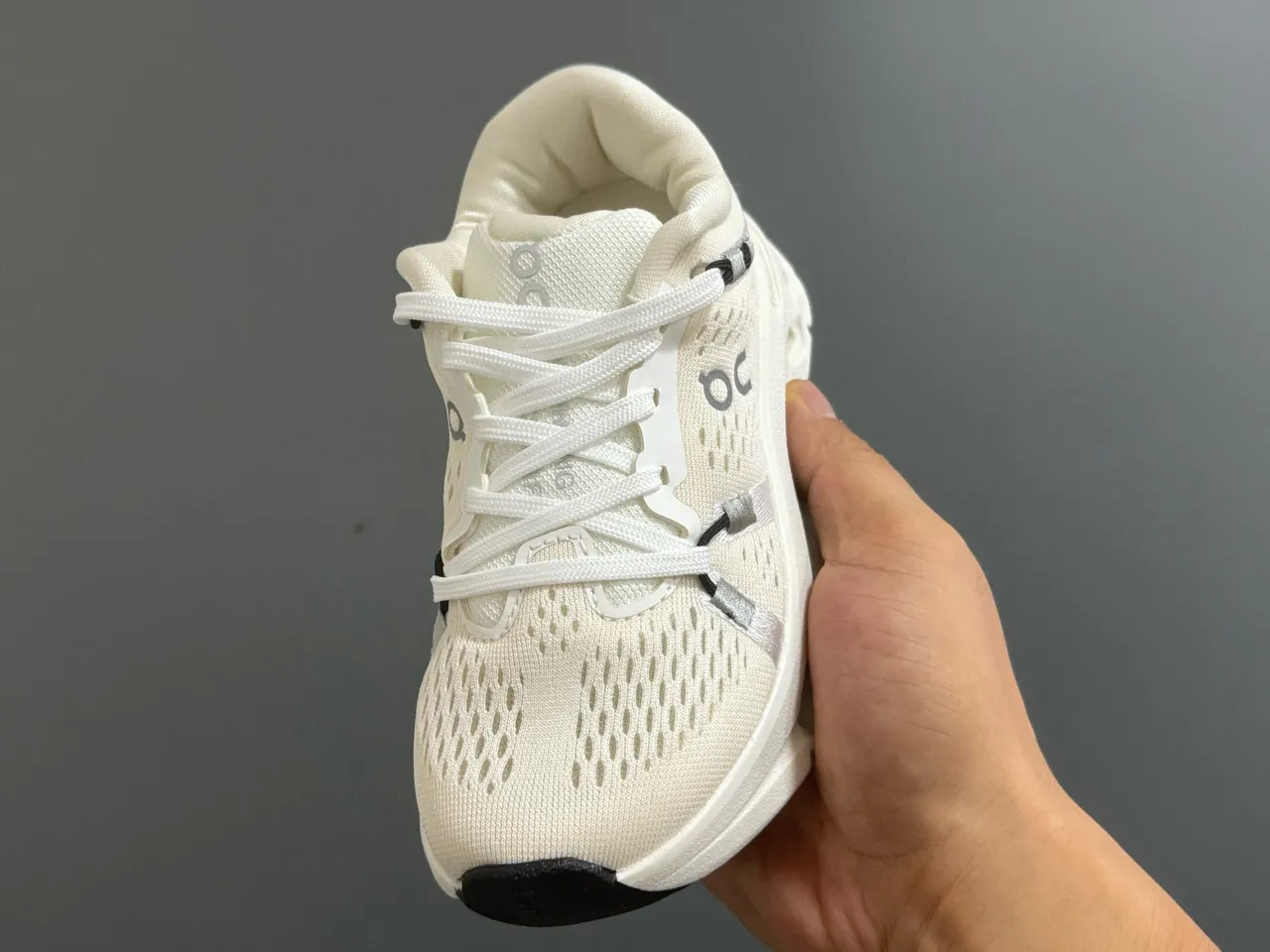 On Beige White Perforated Mesh Upper Open-Cell CloudTec Midsole Running Shoes 13