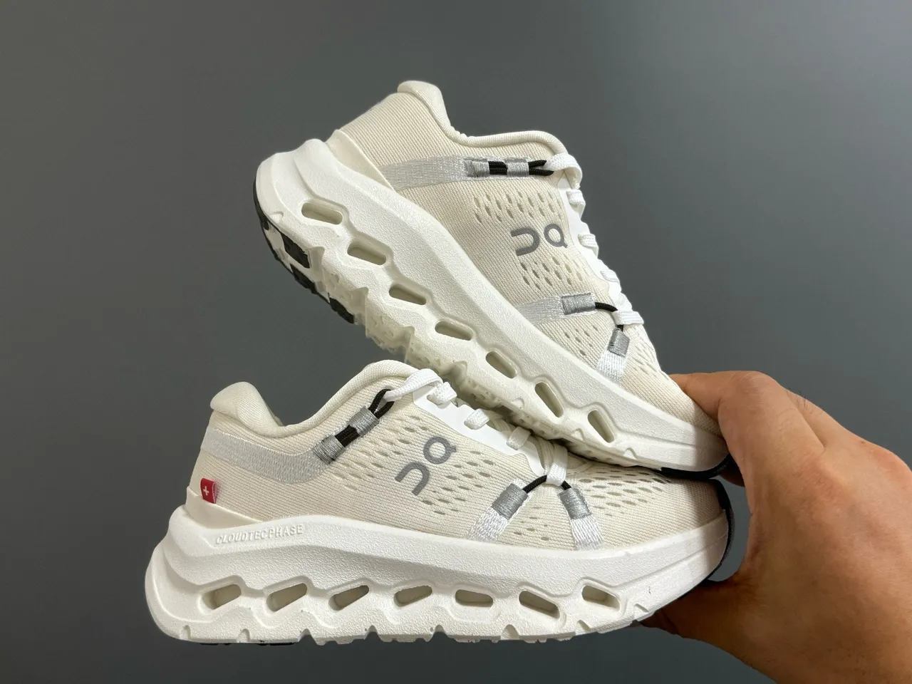 On Beige White Perforated Mesh Upper Open-Cell CloudTec Midsole Running Shoes 18