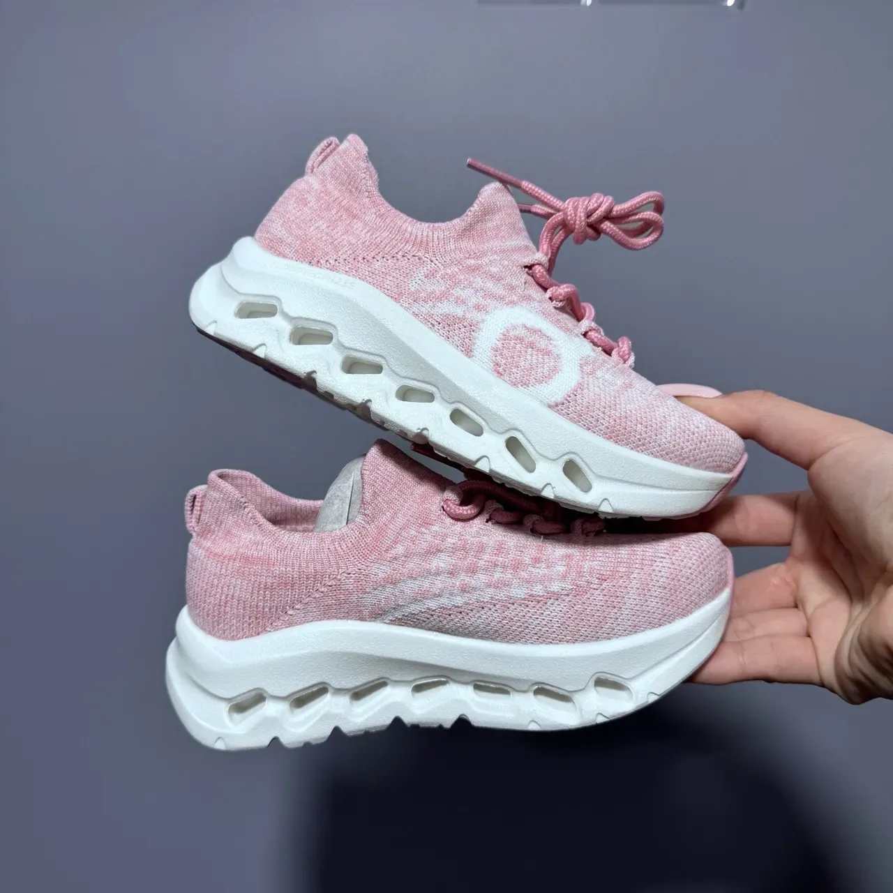 On Cloudmonster حذاء أسلوب الحياة من الغزل 7