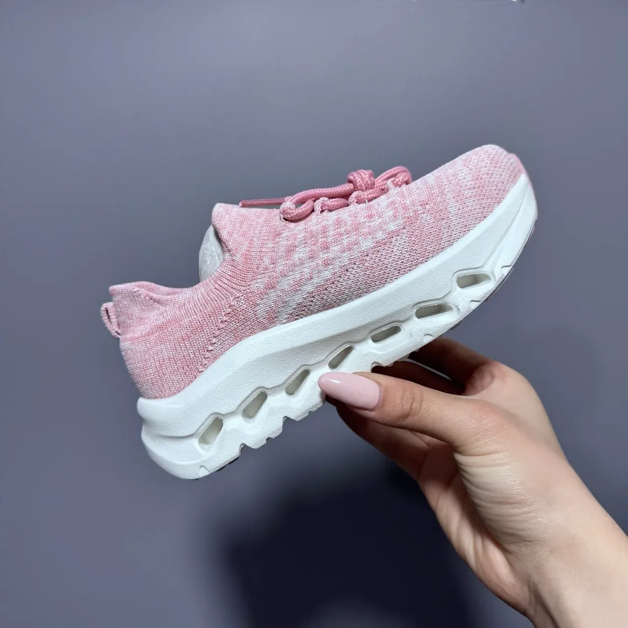 On Cloudmonster حذاء أسلوب الحياة من الغزل 10
