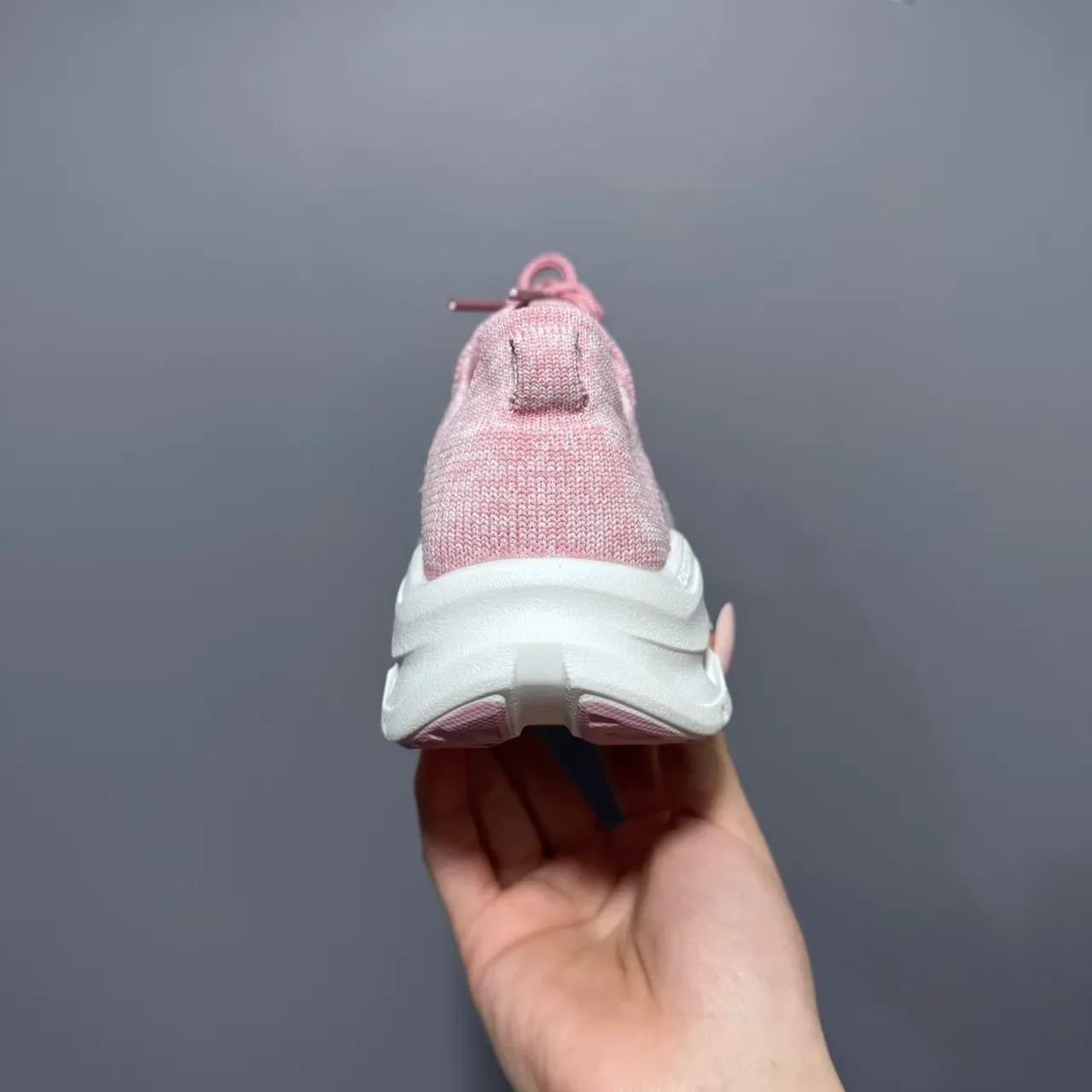 On Cloudmonster حذاء أسلوب الحياة من الغزل 13
