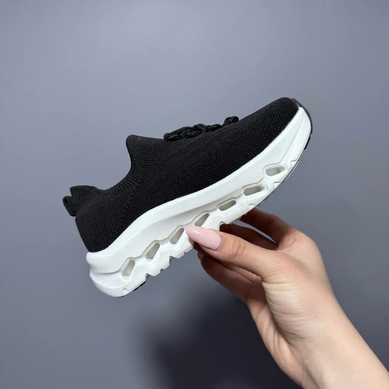 On Cloudmonster حذاء أسلوب الحياة من الغزل 19