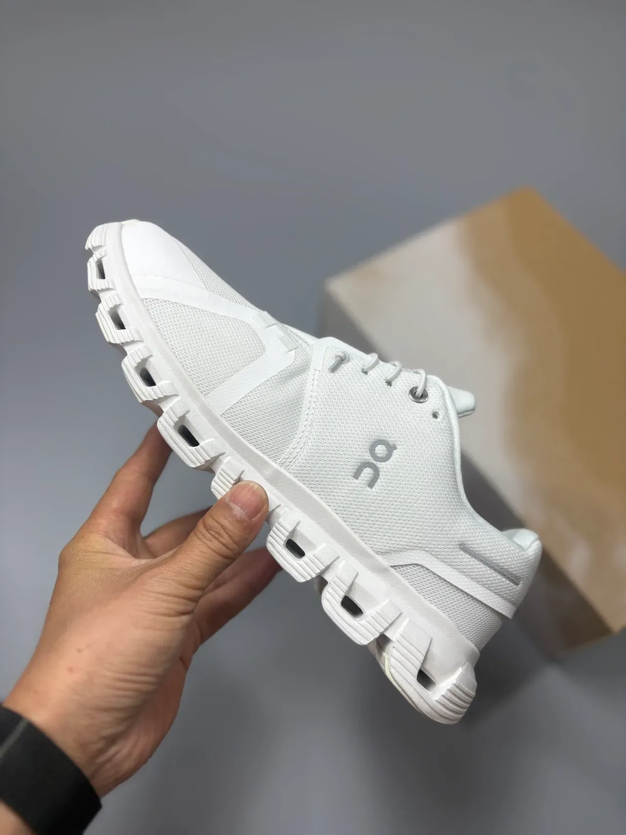 On Cloudnova White Lifestyle Sneakers 3