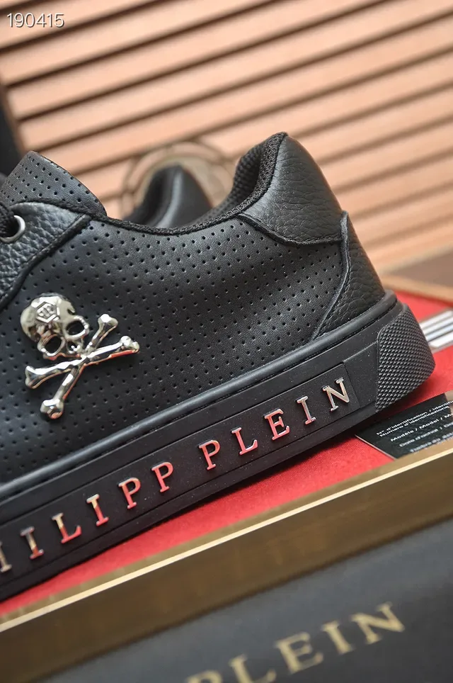 Philipp Plein Or Noir Cuir Perforé Emblème Crâne et Crois-Bone Chaussures Lifestyle 4