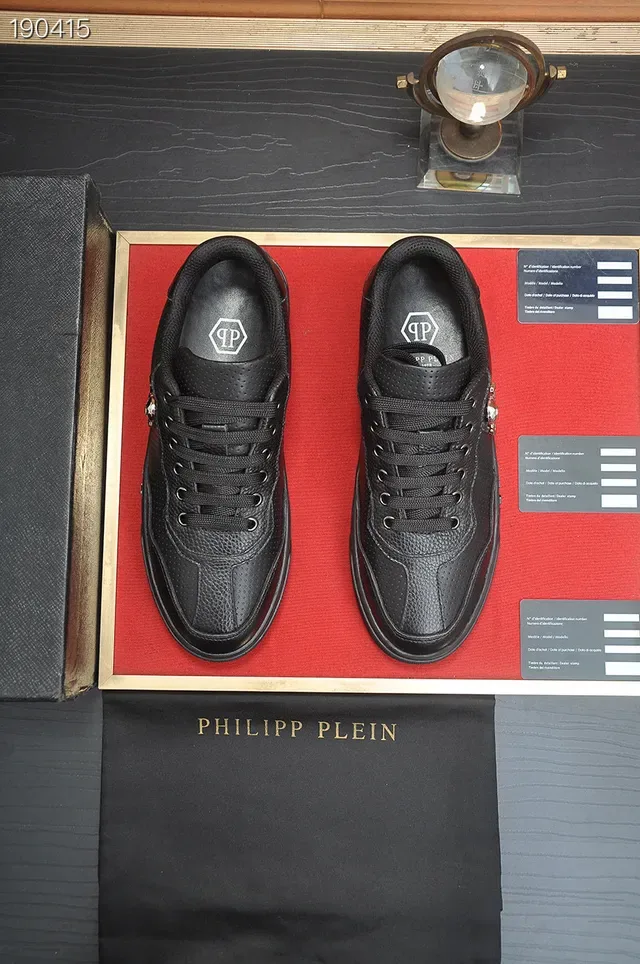 Philipp Plein Or Noir Cuir Perforé Emblème Crâne et Crois-Bone Chaussures Lifestyle 7