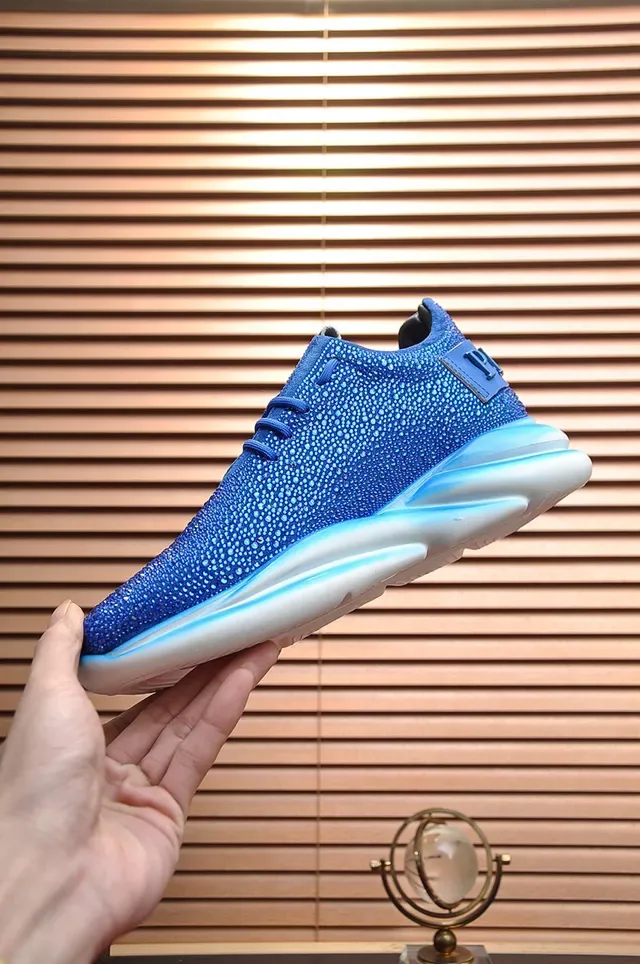 Philipp Plein Sneakers Lifestyle Bleu Blanc orné de Rhinestones, Haut en Tricot Sculpté avec Semelle Médiane Gradient 6