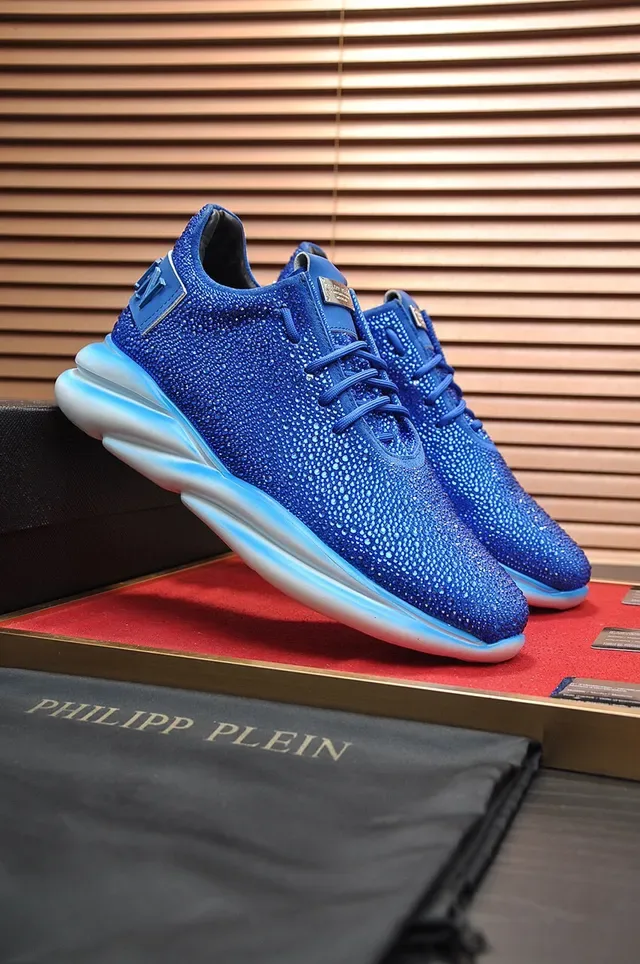 Philipp Plein Sneakers Lifestyle Bleu Blanc orné de Rhinestones, Haut en Tricot Sculpté avec Semelle Médiane Gradient 8