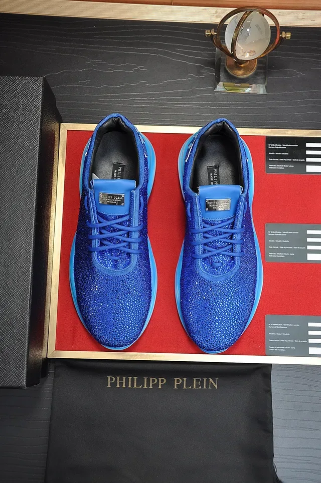 Philipp Plein Sneakers Lifestyle Bleu Blanc orné de Rhinestones, Haut en Tricot Sculpté avec Semelle Médiane Gradient 9