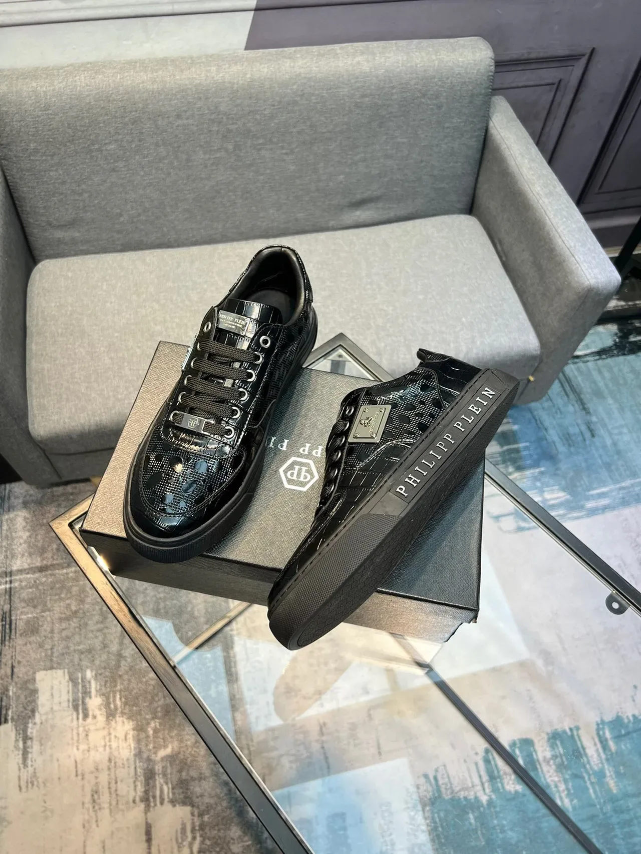Philipp Plein Sport Black Glossy Croc-Embossed Leather Metallic Hardware Plaque Sneakers 3