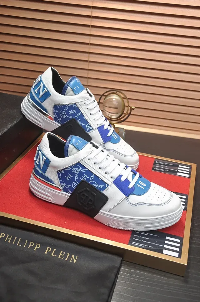Philipp Plein White and Blue Graphic-Print Lifestyle Sneaker 5
