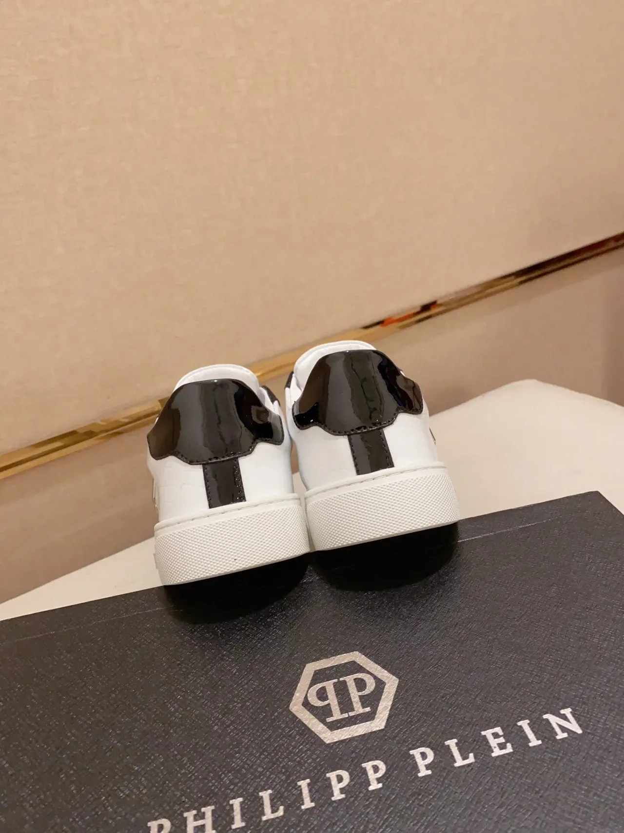 Philipp Plein White Black Croc-Embossed Leather Side Panel Contrast Lifestyle Sneakers 8