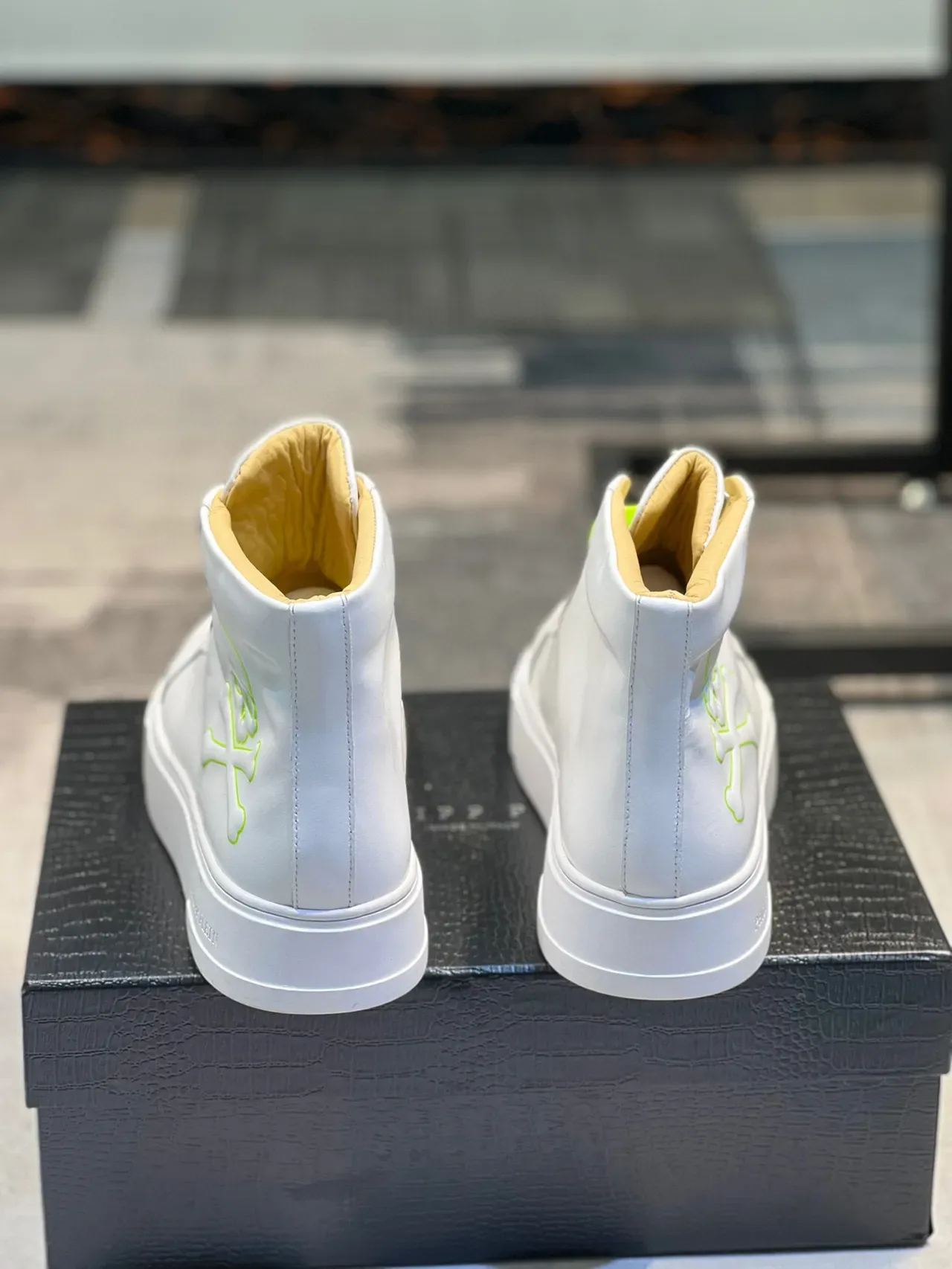 Philipp Plein Sneakers Lifestyle Blancs et Verts Hautes à Semelle Plateforme 2